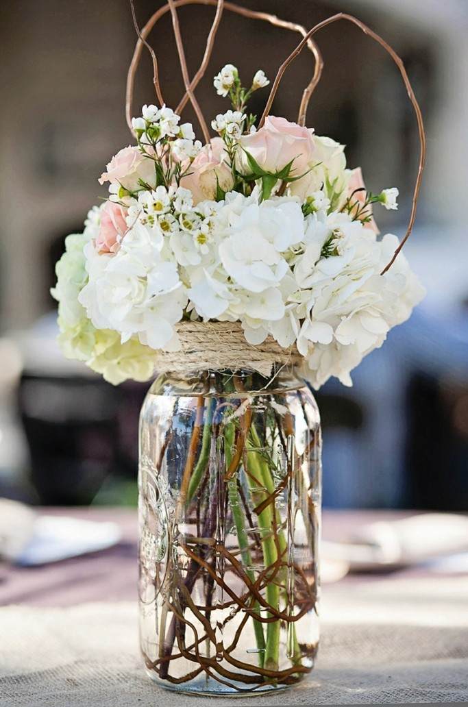 blommor dekoration mason jar vintage stil diy vit