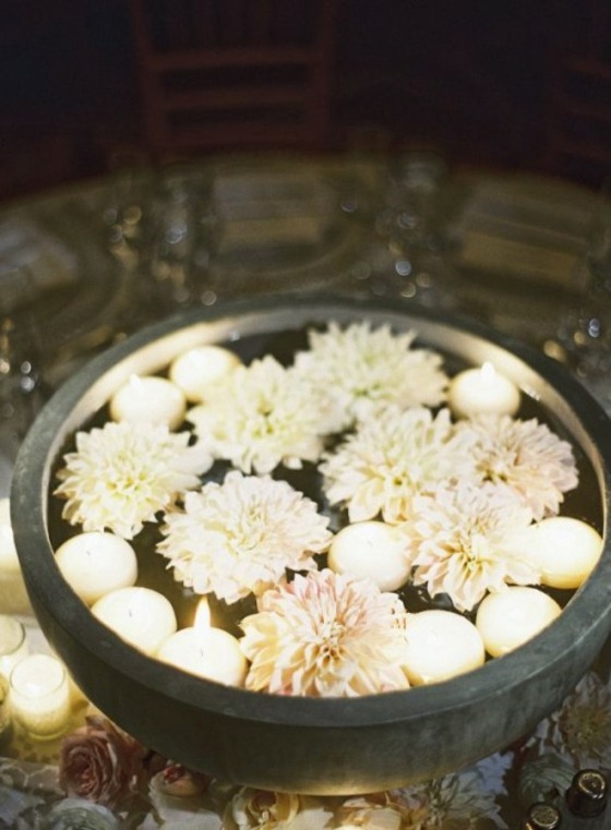 Chrysanthemum blomma flytande bröllop dekor