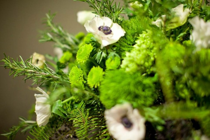 Borddekorationsidéer bröllop färska blommor