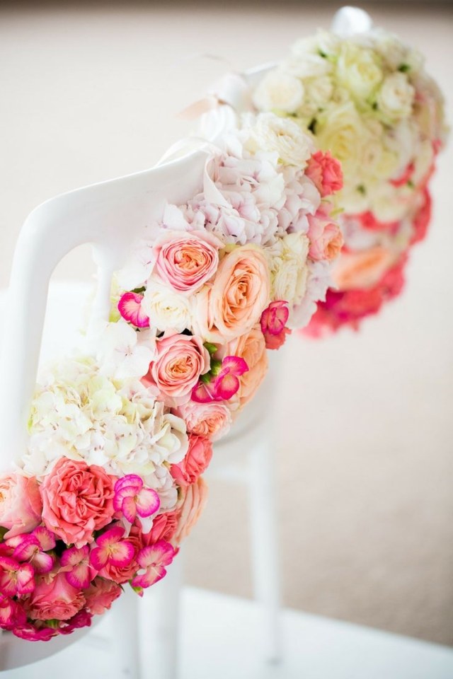 Blommor-till-bröllop-smycken-buketter-av-rosor-färgglada-idéer-romantiska