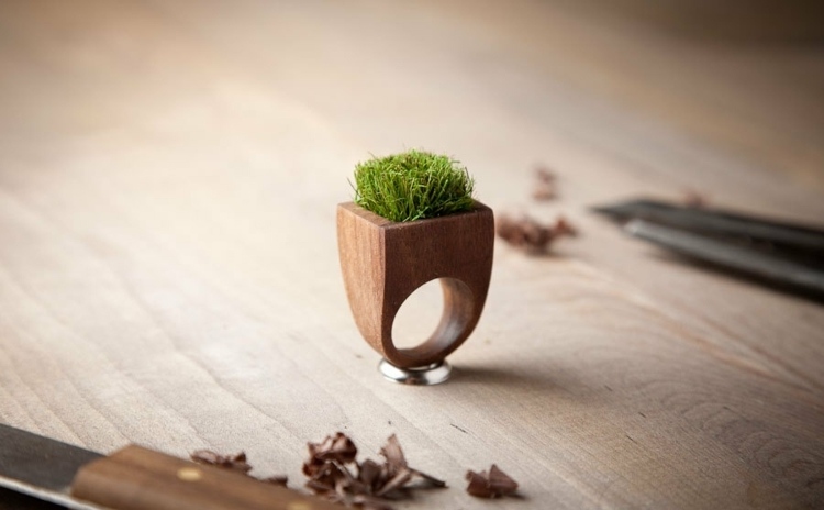 ring blomkruka design trä gräsmatta växter kniv smycken
