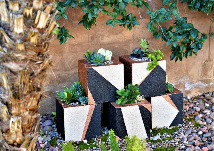 Blomkrukor och planters betong geometriska saftiga mönster