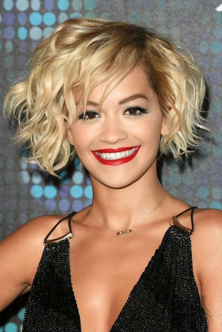 bob-frisyrer-2015-rita-ora-lockar-kort-bob-schrager-lugg