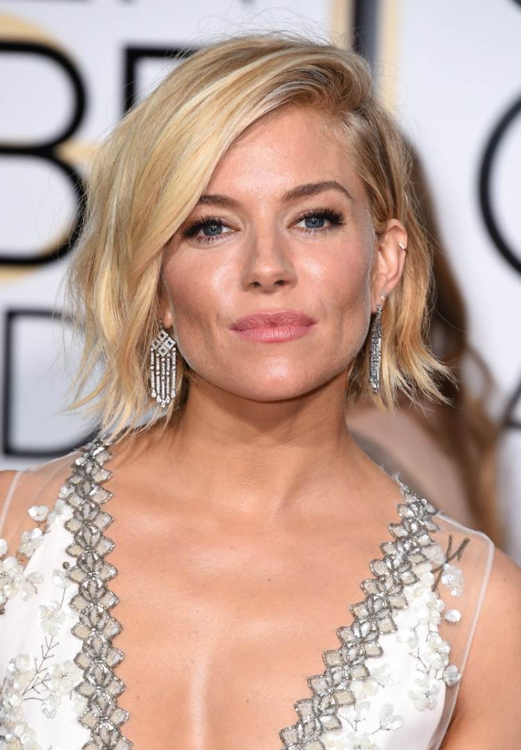 Bob-frisyrer 2015 schrager-ponnysida avskiljning-golden-globes-sienna-miller