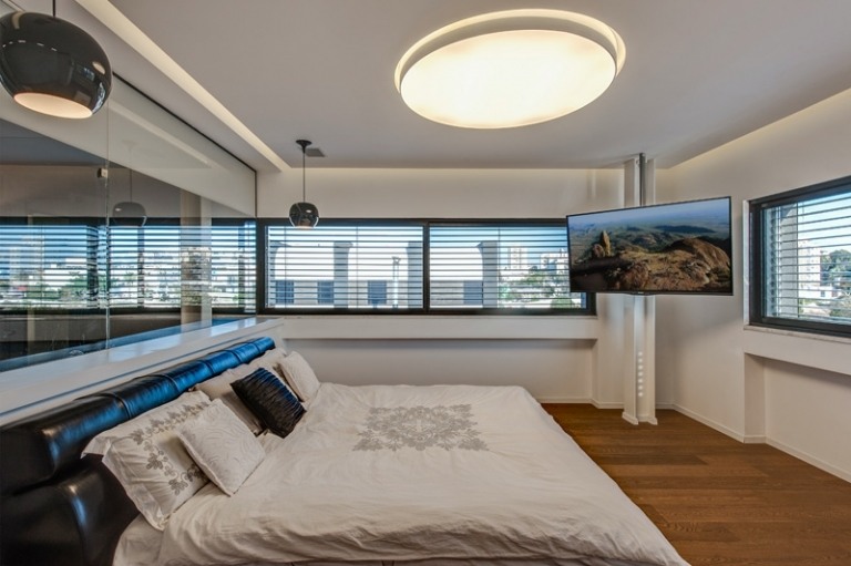 golv vägg design vitt sovrum ljust smalt fönster indirekt belysning tak