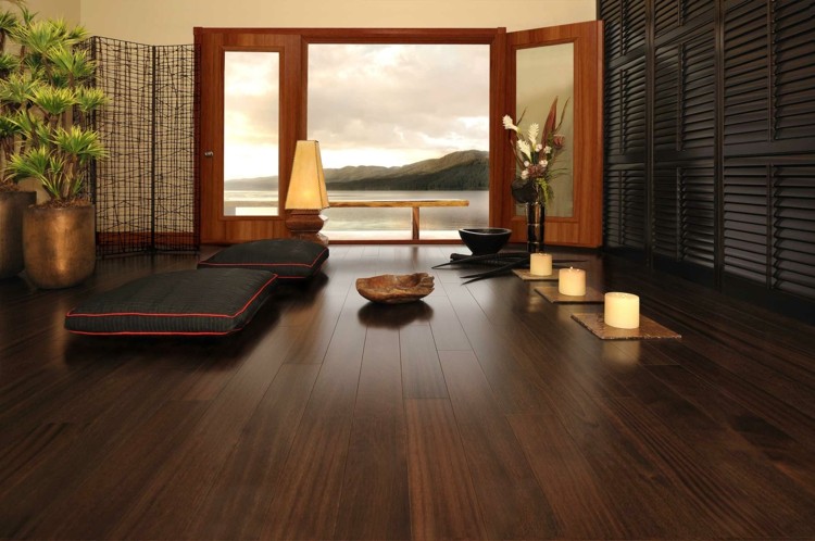 golv trä mörk rödbrun laminat inredning i japansk stil