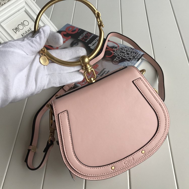 Chloe handväskor armband handväskor tillbehör modetrender pastellrosa