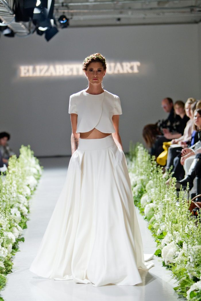 kjol lång vit brud ser topp bröllop