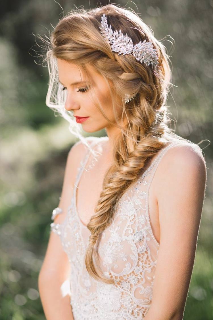 brud frisyr med fläta boho chic stil ponny fläta hår klipp