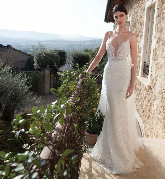 bröllopsklänning feminin bärare delikat design Toscana