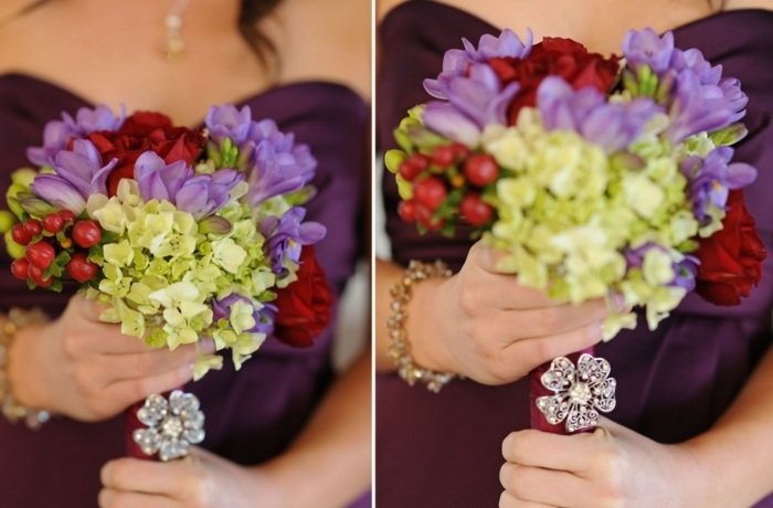Blommor ordnar brudtärna bröllopsfirande