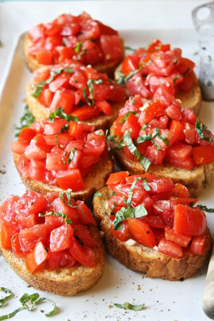 Gör ditt eget bruschetta tomat-basilika-original-recept-idé-enkelt