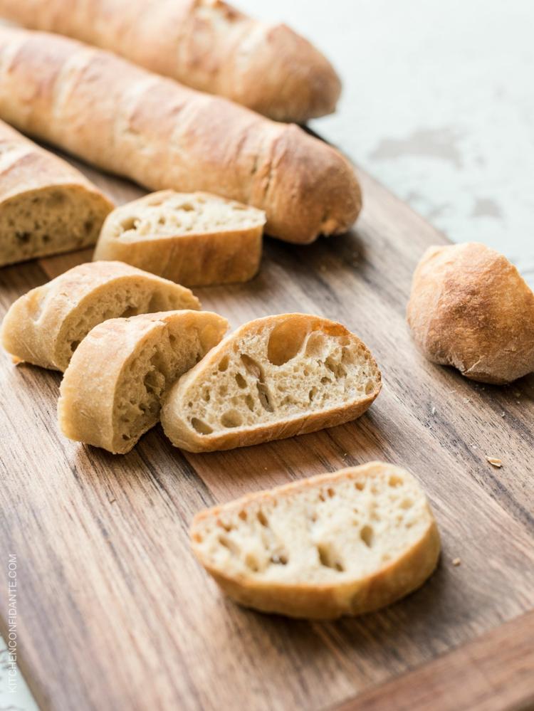 Bruschetta-gör-det-själv-baka-bröd-baguette-vitt bröd