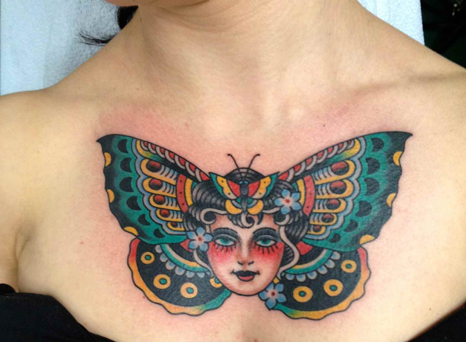 Butterfly tatuering design som betyder tatuering trender för kvinnor
