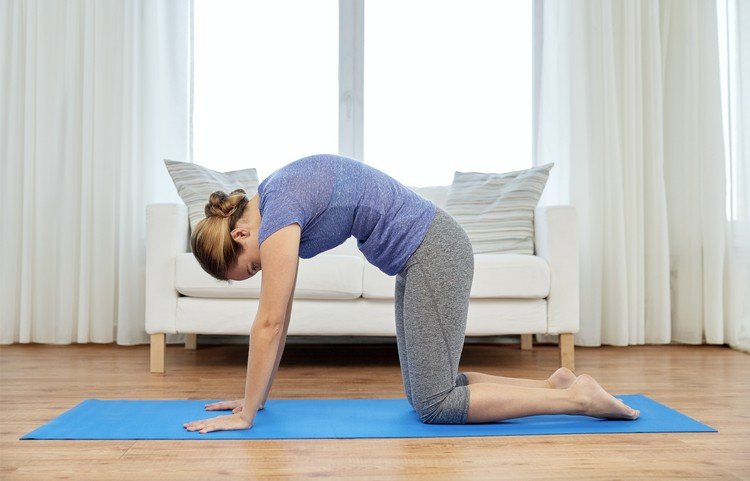 Yoga för ryggvärksövningar mot ihålig rygg hemma