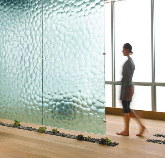 transparent-glas-partition-matt-vatten-effekt-levande-idéer