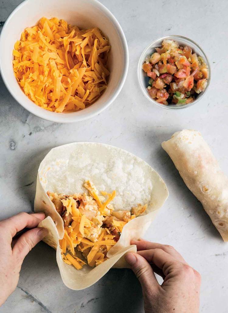 Burrito recept-tortilla-fyllning-vik-rullar