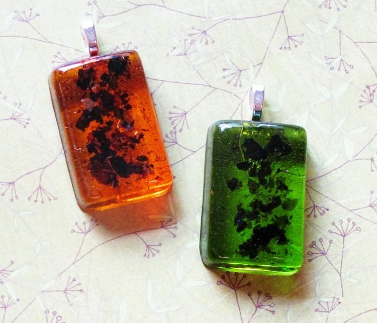 cabochon-smycken-gör-själv-medaljong-orange-gröna-färger