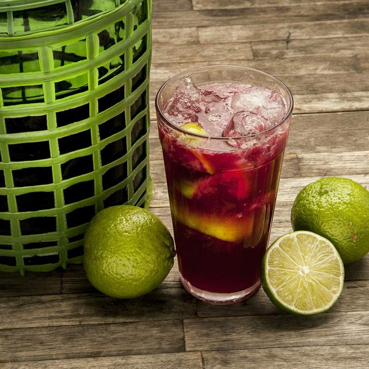 caipirinha-recept-de-vinho-rött vin-lime-uppfriskande-drick-gör-själv