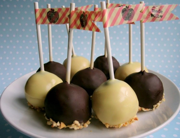 cake pops recept äpple-idé-mandel-glasyr-vit-choklad-brun