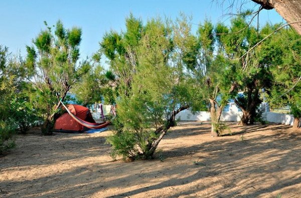 Sandstränder guldfärgad grekisk camping