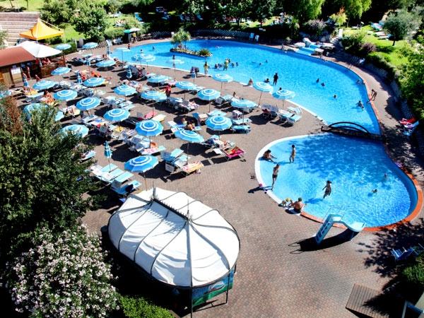 San Marino camping semester hotell pool