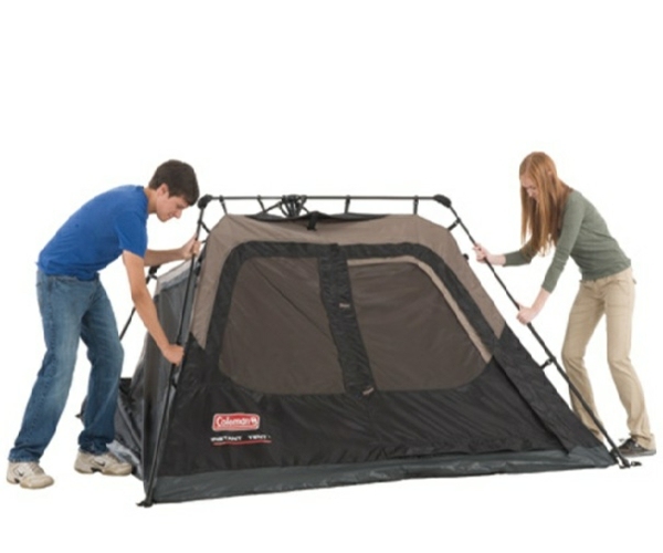 Camping tält installation instruktioner steg 4