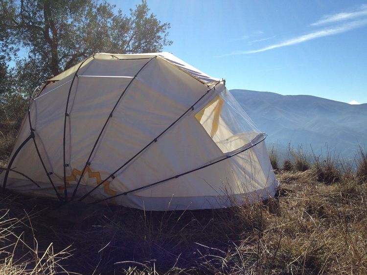 camping-tillbehör-utrustning-tält-utdragbart-tält-tak-dragspel