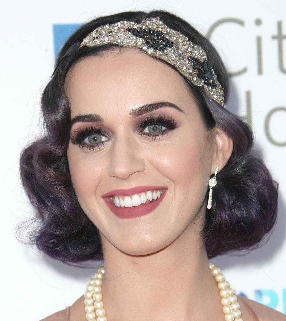 Katy Perry frisyrer Gatsby Look Faux Bob instruktioner