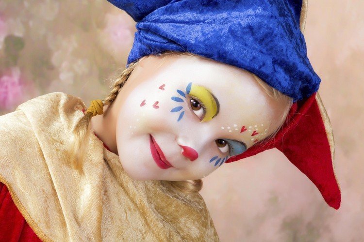clown-smink-idéer-barn-karneval-kostym-tjejer