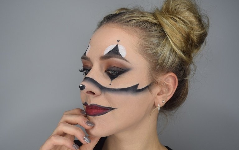 modern clown helt enkelt sätta på Halloween smink med instruktioner