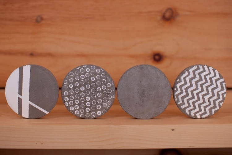 cool-tinker-idéer-betong-levande-cup-dalbana-diy-rund-vit-dekorerad