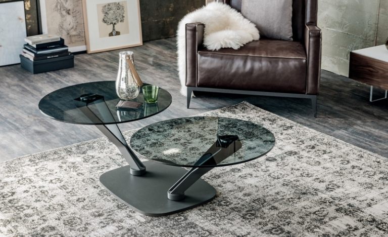 Coola-soffbord-runda-glas-metall-designer-möbler