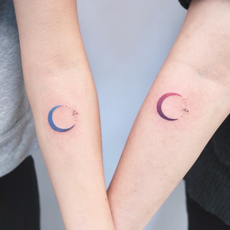 Vänskap tatuering man kvinna halvmåne