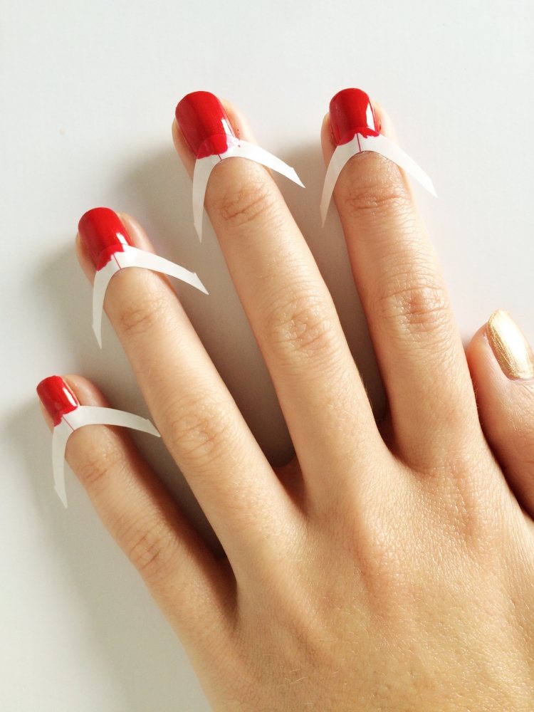 nageldesign-jul-nyårsafton-bilder-mån-manikyr-röd-guld-instruktioner
