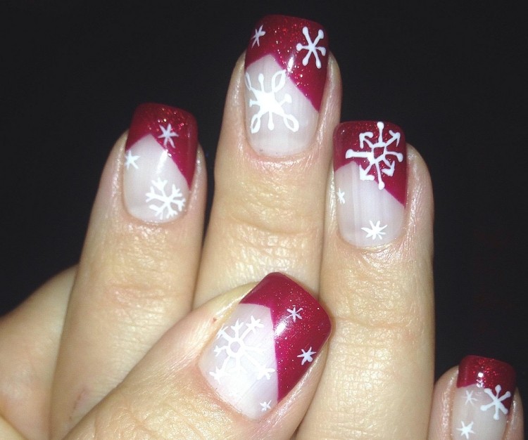 nageldesign-jul-nyårsafton-bilder-transparent-snöflingor-röd-skimmer-manikyr