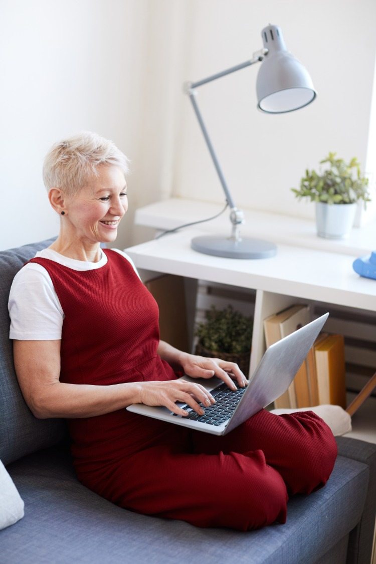 social distansering och isolering corona beställer mat online