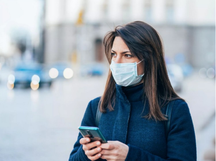 Skydda coronavirusinfektion med en ansiktsmask