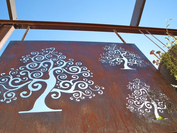 corten-stål-trädgård-idéer-dekorativa-paneler-laserskurna-träd-motiv