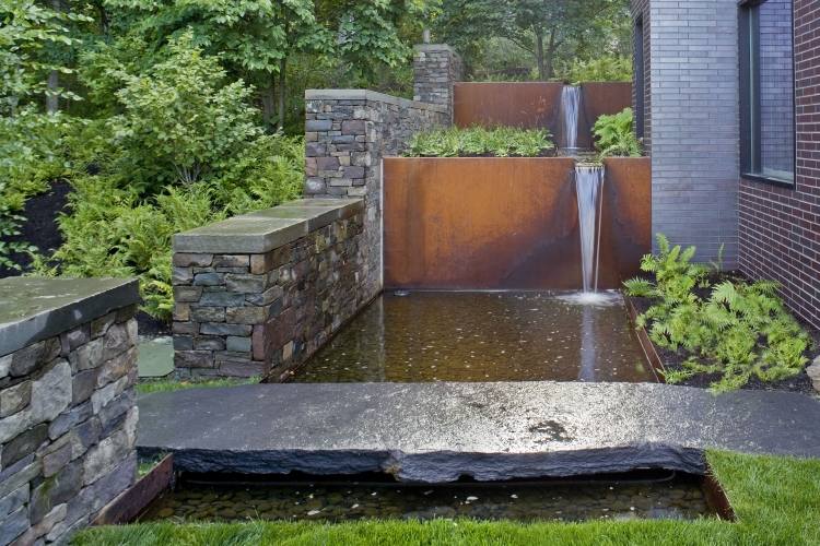 corten-stål-trädgård-idéer-vattenfall-system-stenmur