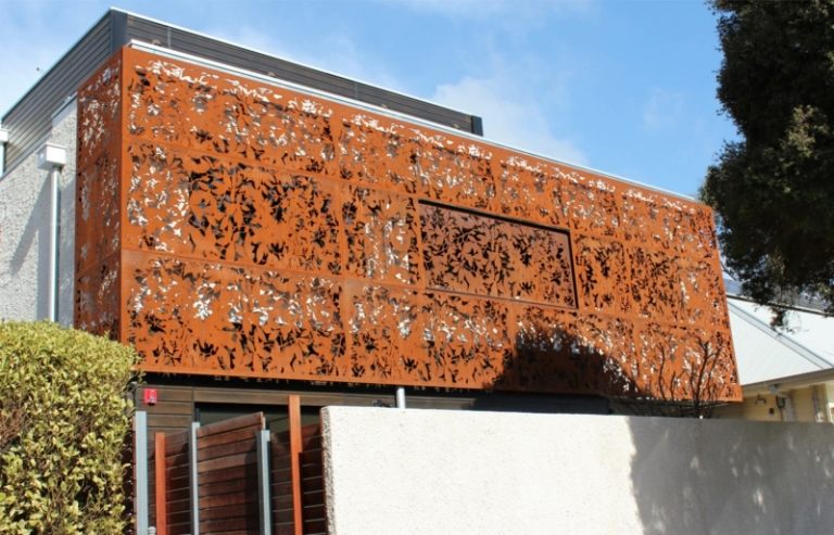 corten stål sekretess skärm balkong idé rostfritt stål hus modern design