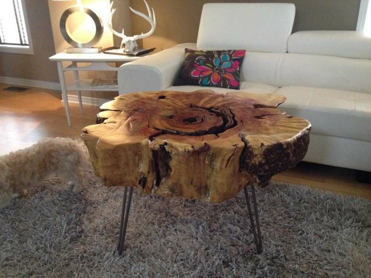 Soffbord-trä-skiva-tjockt-vardagsrum-matta-soffa-sida bord-naturmaterial