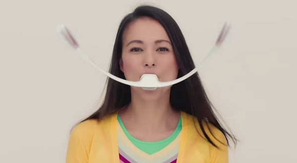 Japan-fitness-maskin-för-ansiktet-kvinnan