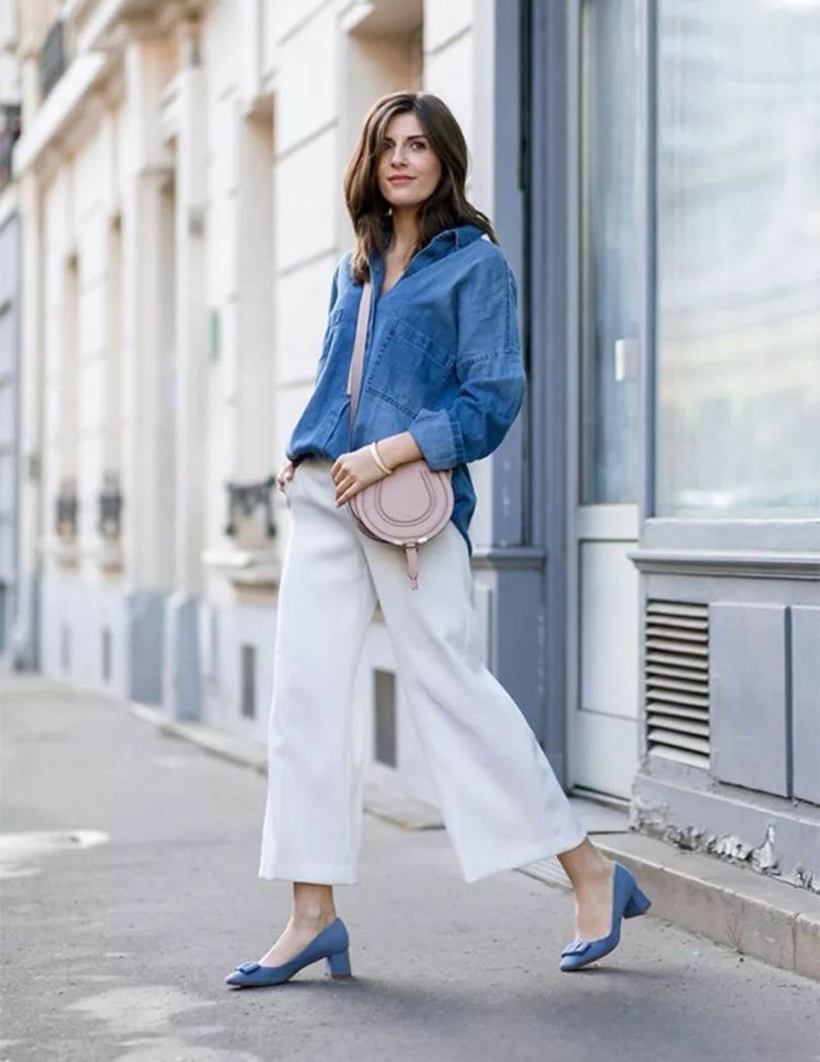 Culotte Combine denimskjorta överdimensionerade blå skor modetrender