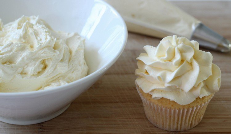 Cupcake Frosting Recept smörkräm-förbered dig-topping-utan-dekoration