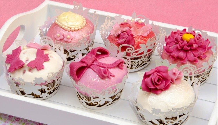 muffins-bröllop-tårta-vintage-bröllop-idé-ros-band-rosa