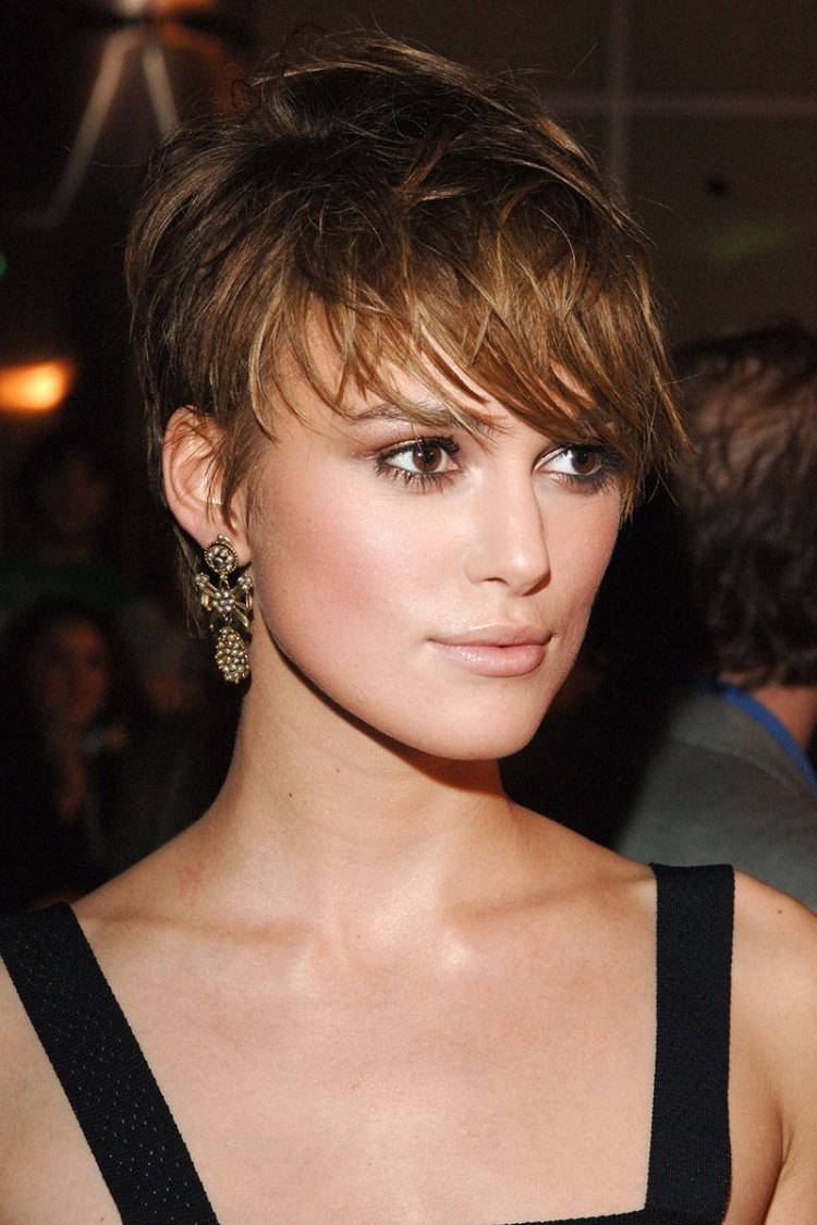 pixie-frisyr-lugg-keira-knightley