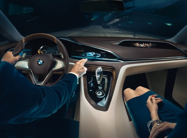 BMW-Future-Luxury-Coupe-picture-driver