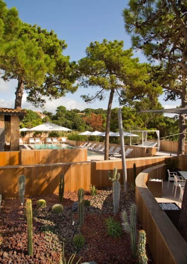 cactus garden hotel design casadelmar på Korsika