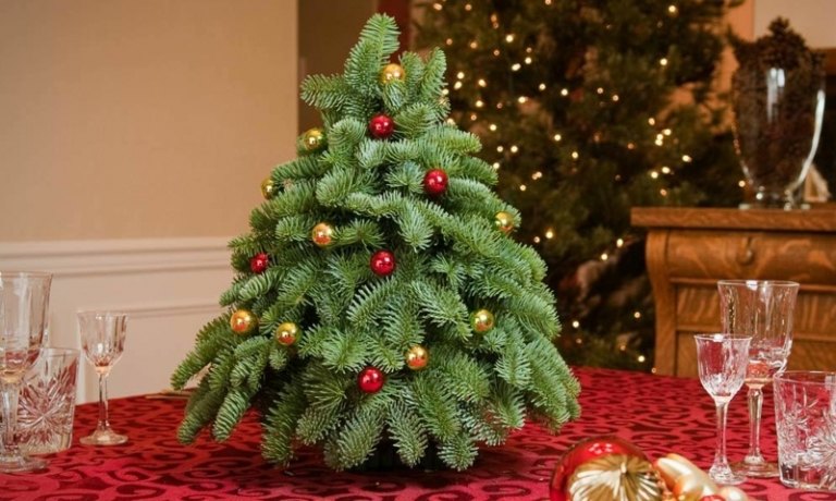 dekorera till jul helt enkelt prydnad mini gran träd bankettbord